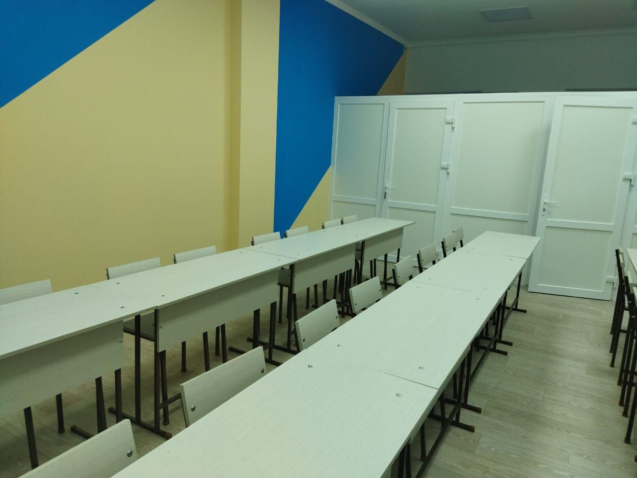 Парты ученические